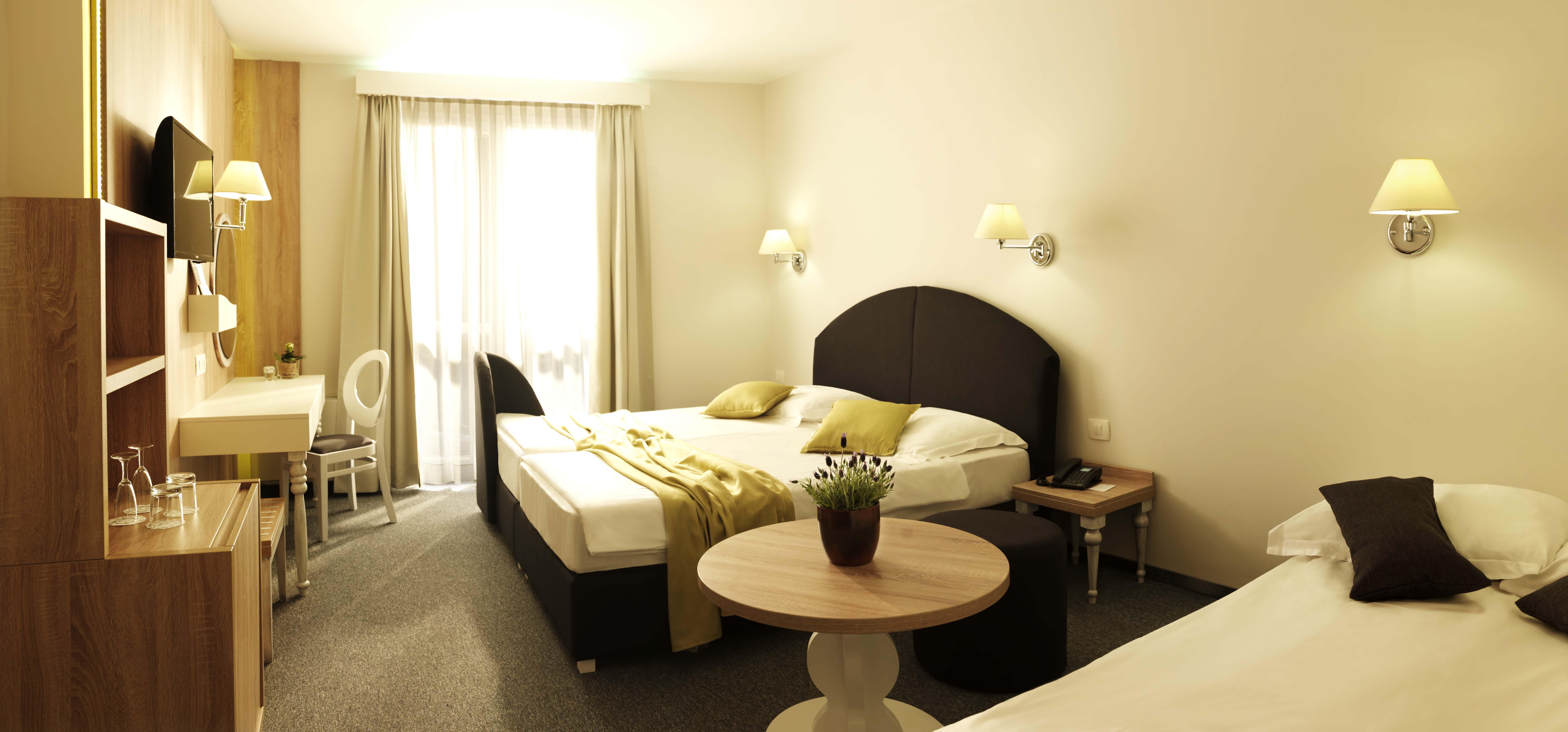 Hotel Mirna - Terme & Wellness Lifeclass Portorož Buitenkant foto