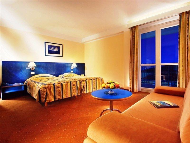 Hotel Mirna - Terme & Wellness Lifeclass Portorož Buitenkant foto